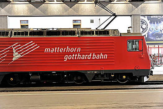 列车,马塔角,火车站,策马特峰,瓦莱州,阿尔卑斯山,瑞士,欧洲