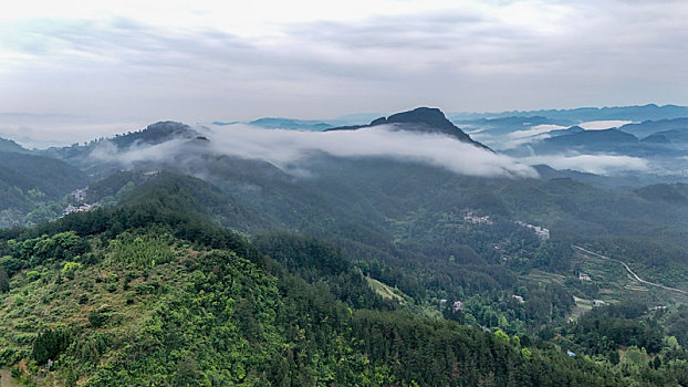 重庆酉阳,雾霾天气青山绿