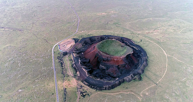 地质奇观,乌兰哈达火山之南炼丹炉