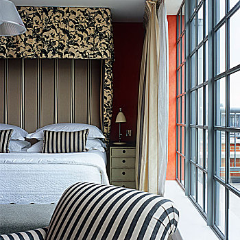 黑白,条纹,花,床头板,床上用品,橙色,墙壁,酒店,卧室,伦敦