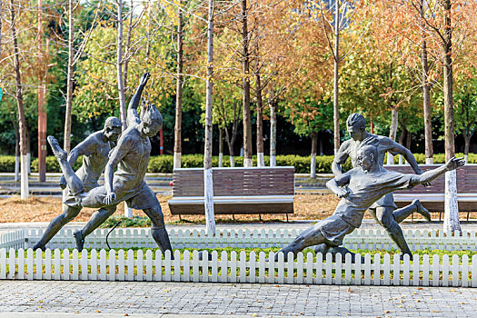 足球运动雕塑,南京市国际青年文化公园