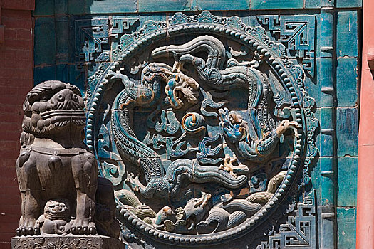 山西太原文庙棂星门上琉璃雕塑