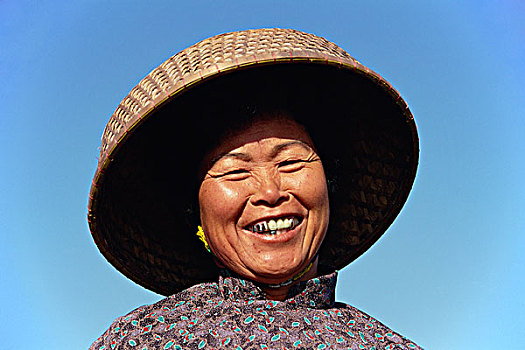 最美笑脸中国人图片