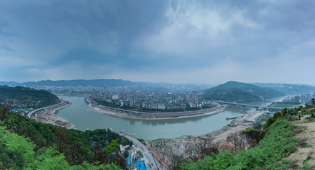 宜宾蜿蜒岷江老城区城市景观