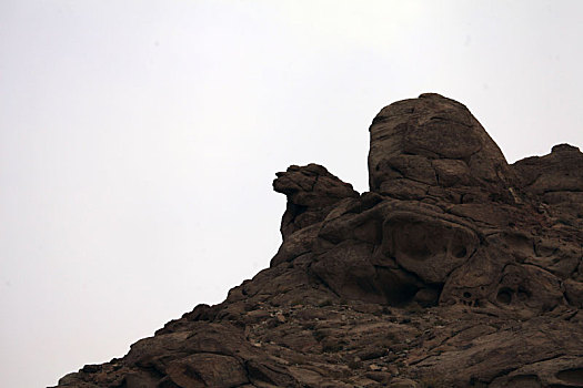 新疆哈密,东天山风蚀花岗岩地貌