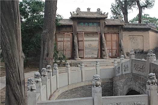 汾城文庙的状元桥和棂星门