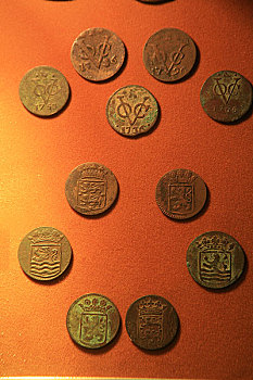 马来西亚,马六甲博物馆内展出的钱币