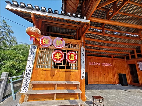 中国乡村民族文化戏台