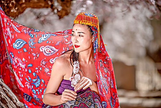 新疆,乡村,杏花,春天,女人,摄影,姿式,动作