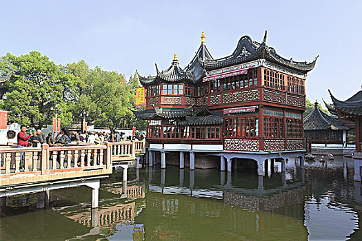豫园湖心亭,九曲桥