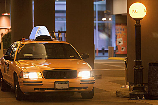 黄色出租车,夜晚,纽约,美国