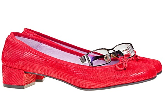 红色,低,脚跟,女人,鞋,眼镜