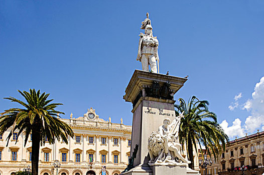 雕塑,国王,广场,萨萨里,塞萨里省,北方,萨丁尼亚,意大利,欧洲