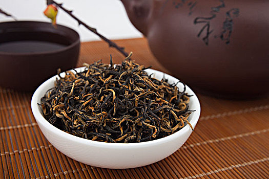http://www.qunran.cn/html/2d4299955.html