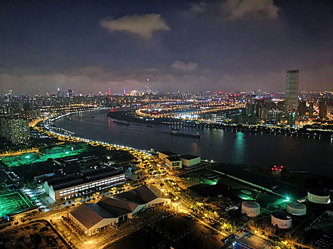 上海徐汇滨江西岸东北向夜景