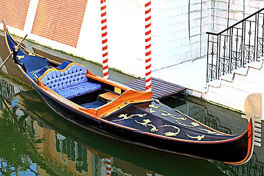 意大利的特色小船--贡多拉