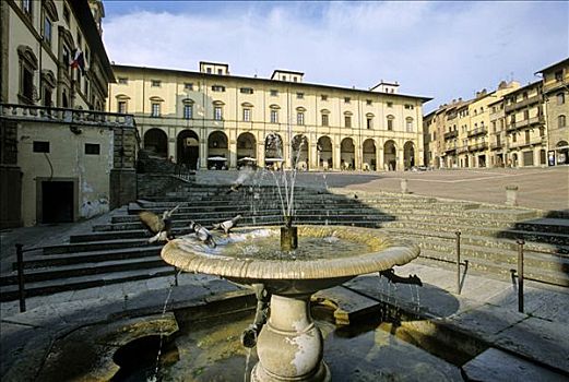 喷泉,正面,邸宅,大广场,阿雷佐,托斯卡纳,意大利,欧洲