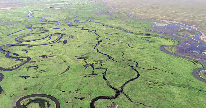 航拍内蒙古乌兰淖尔国家湿地公园美景