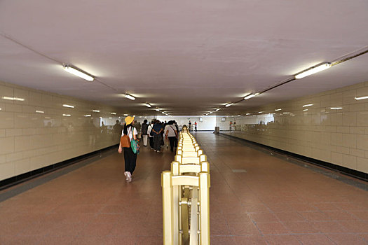 地下隧道