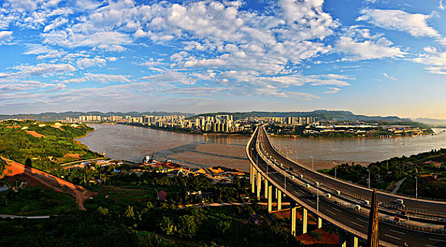 重庆巴南区渔洞长江大桥全景