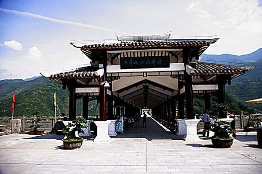 奉节白帝城岛风雨廊桥