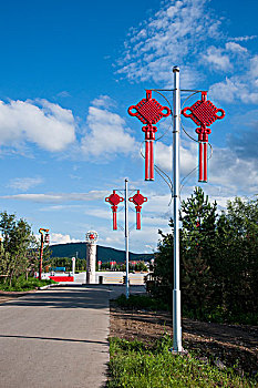 黑龙江省大兴安岭漠河北极村,神州北极广场,中国结型路灯