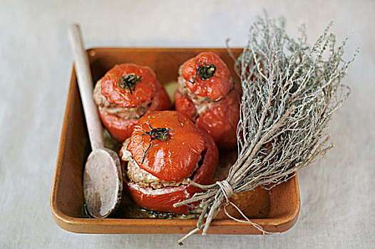 填充,西红柿,百里香