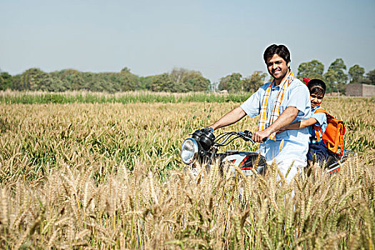 农民,女儿,骑,摩托车,土地,印度