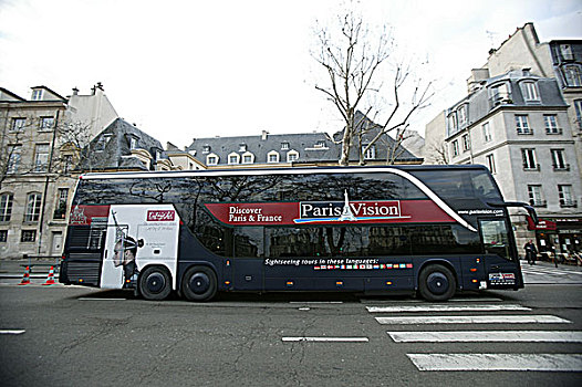 法国巴黎大巴旅游车