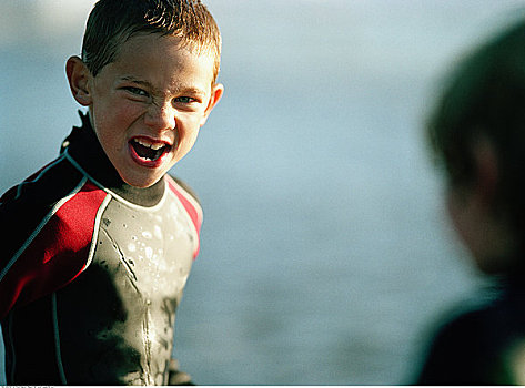 男孩,紧身潜水衣,海滩