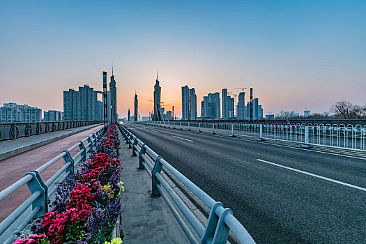 北京市通州区大运河外滩玉带河桥梁建筑风光