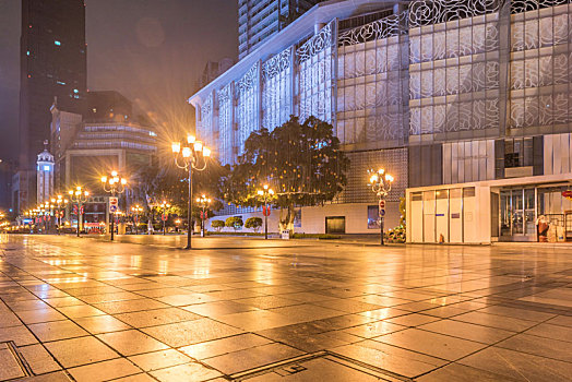 重庆步行街的夜景