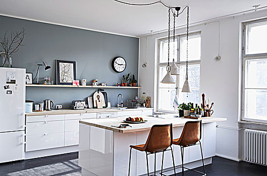 台案,复古,吧椅,简单,厨房,墙壁,涂绘,灰色