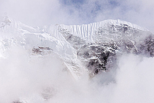 夏日雪峰