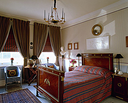 卧室,双人床,条纹,被面,木质,床头板