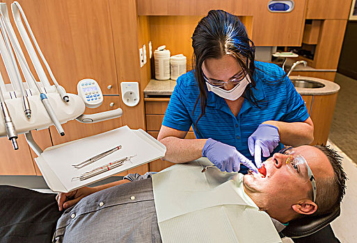 男患者,牙齿,椅子,程序,牙医助手,埃德蒙顿,艾伯塔省,加拿大