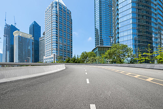 汽车广告背景,城市道路