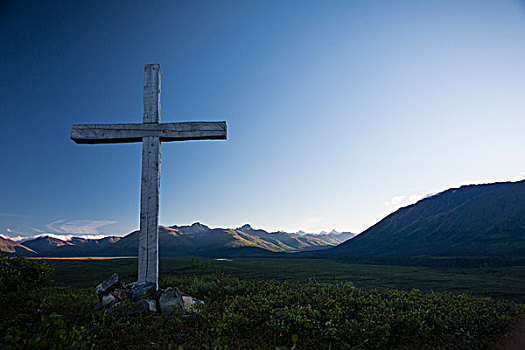 十字架,基督教象征,坐,山谷,阿拉斯加山脉,阿拉斯加,夏天