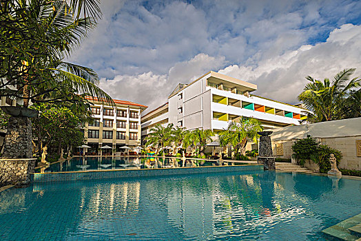巴厘岛酒店游泳池