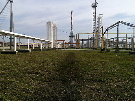 炼油厂