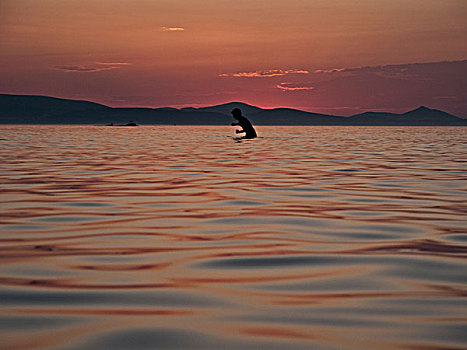 年轻,男孩,移动,海洋,日落,后面,纳克索斯岛,希腊