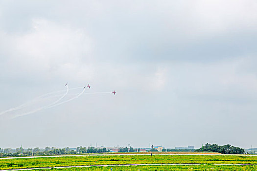 飞机航空表演