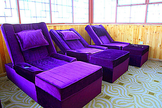 紫色沙发躺椅