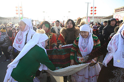 新疆哈密,哈萨克族祝福习俗,恰秀