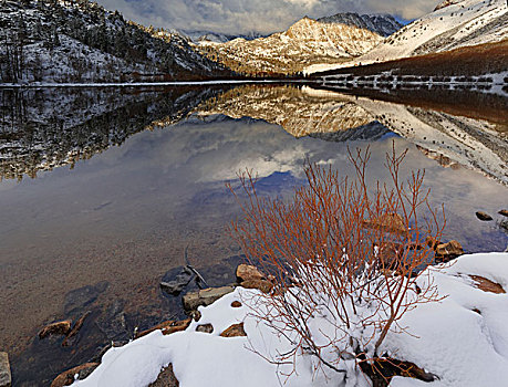 美国,加利福尼亚,内华达山脉,春天,雪,北湖,画廊