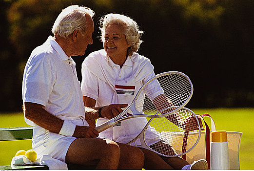 夫妻,网球器具