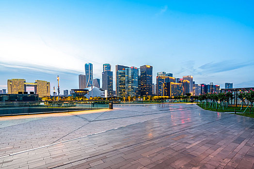 杭州钱江新城夜景和街道街景