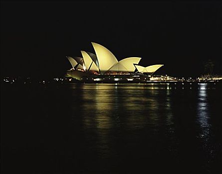 悉尼歌剧院,夜晚