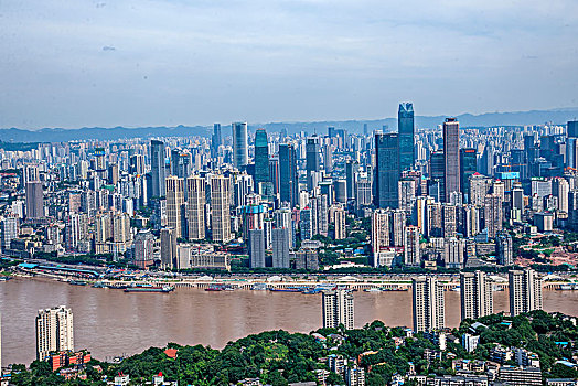 2034年重庆市南岸区南山老君洞道观俯瞰重庆渝中与南岸两区