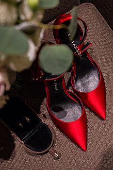 婚鞋红鞋时尚女鞋婚礼用品